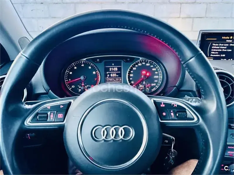 Usado Audi A1 Sportback 125 CV (91 kW) 2017 Azul Utilitario