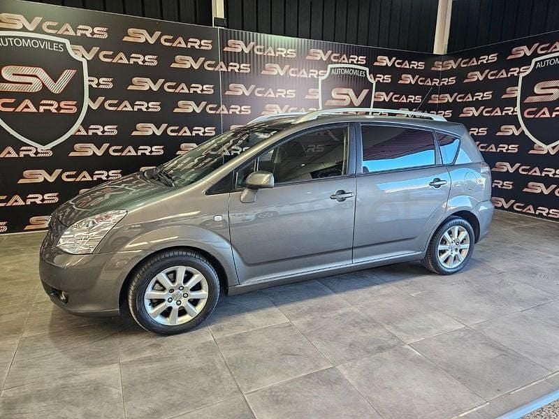 Usado Toyota Corolla Verso Luna 129 CV (94 kW) 2005 Gris / plata Monovolumen