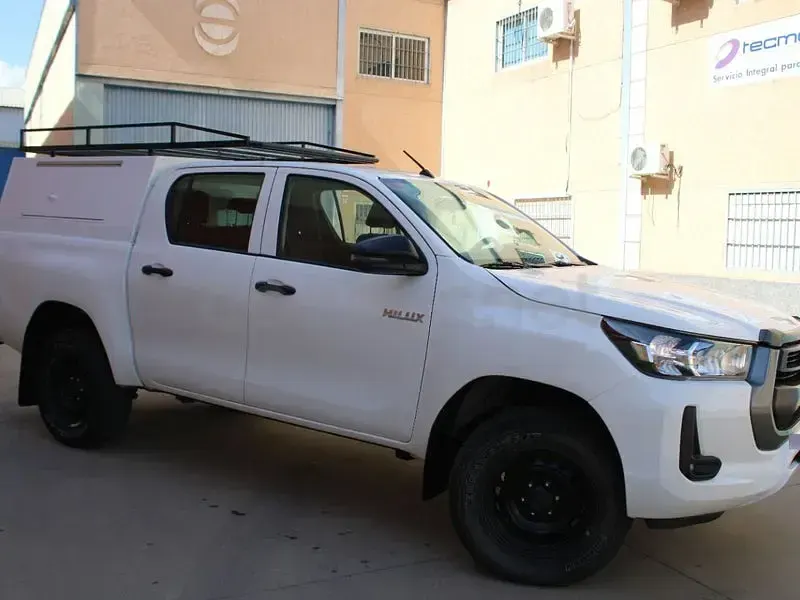 Usado Toyota HiLux 150 CV (110 kW) 2021 Blanco Pickup/Camioneta