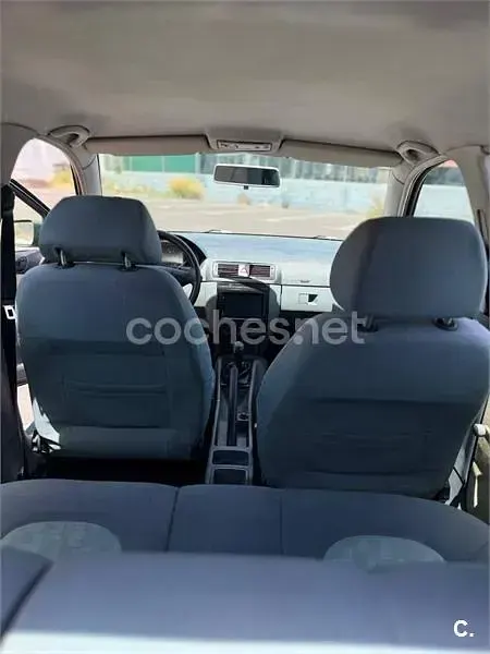 Usado Skoda Fabia Comfort 68 CV (50 kW) 2001 Verde Berlina