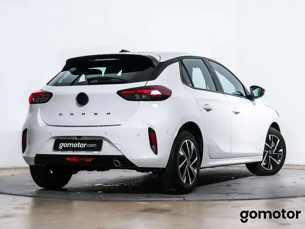 Usado Opel Corsa 101 CV (74 kW) 2024 Blanco Utilitario