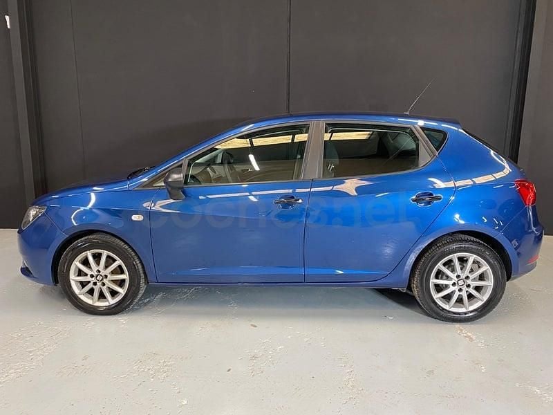 Usado Seat Ibiza ST Style 105 CV (77 kW) 2014 Azul Familiar