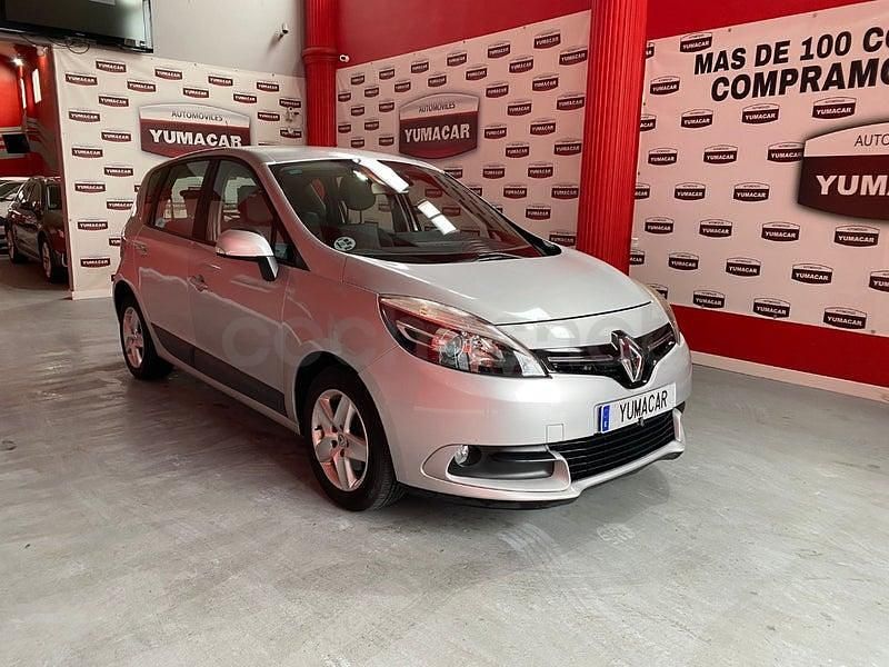Usado Renault Scénic III Dynamique 110 CV (80 kW) 2012 Gris / plata Monovolumen