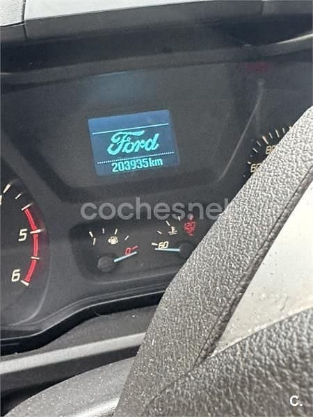 Usado Ford Tourneo Titanium 125 CV (91 kW) 2015 Beige Monovolumen