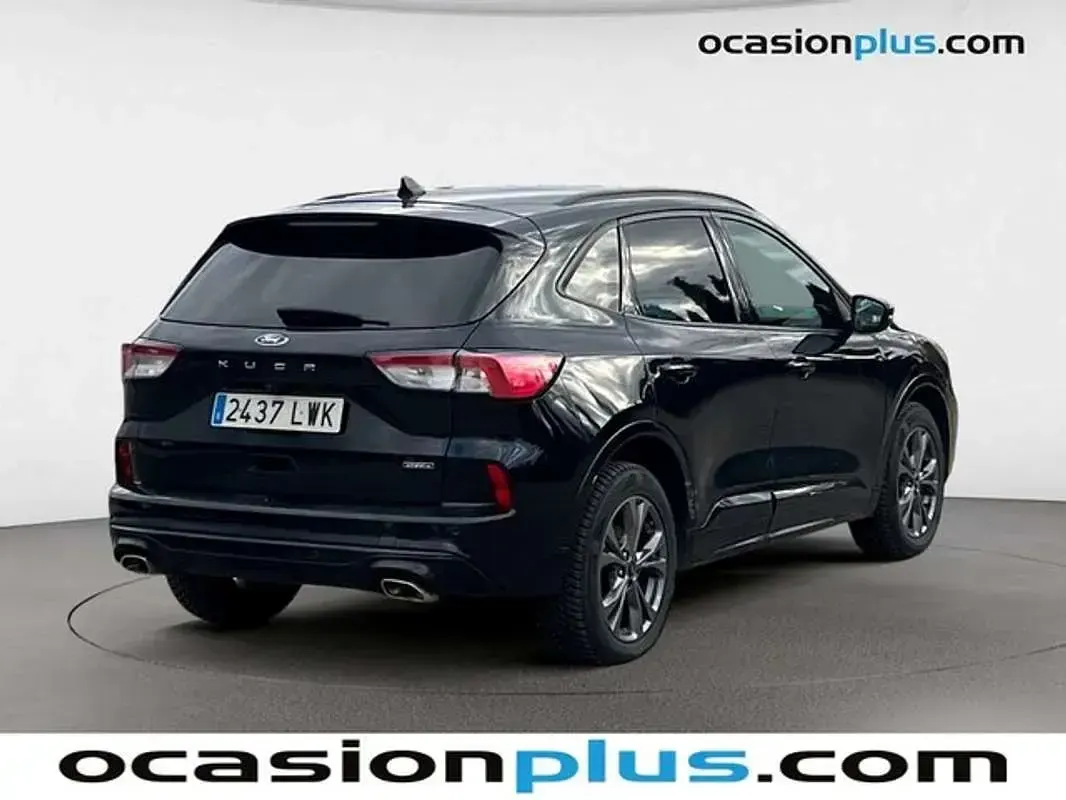Usado Ford Kuga ST-Line 226 CV (166 kW) 2022 Negro SUV