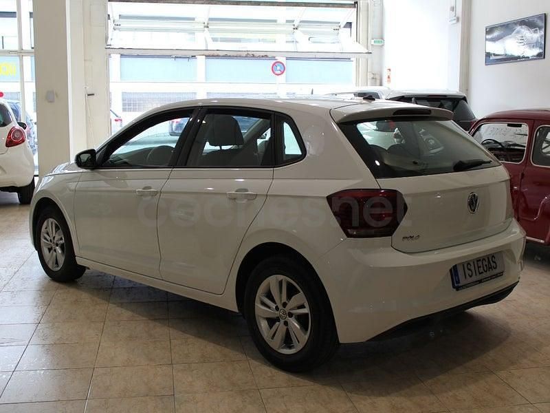 Usado VW Polo Advance 95 CV (69 kW) 2018 Blanco Utilitario