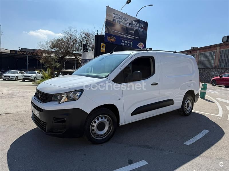Usado Peugeot Rifter Active 100 CV (73 kW) 2020 Blanco Monovolumen