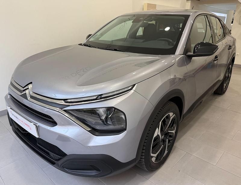 Gris Usado 2024 Citroën C4 PureTech | 16.990 € (Un poco caro) - Imagen 1/4