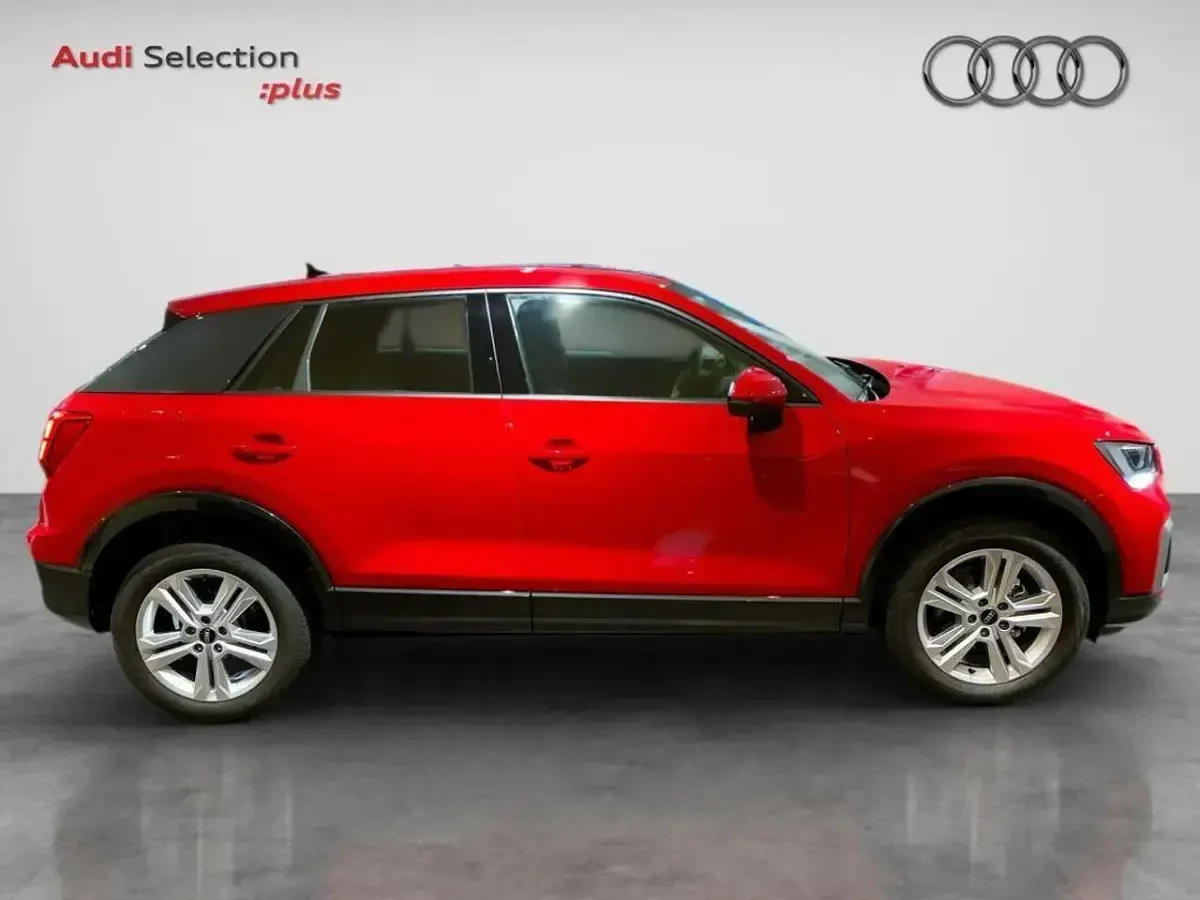 Usado Audi Q2 Advanced Plus 116 CV (85 kW) 2023 Rojo SUV
