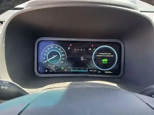 Usado Hyundai Kona 141 CV (103 kW) 2023 Gris SUV