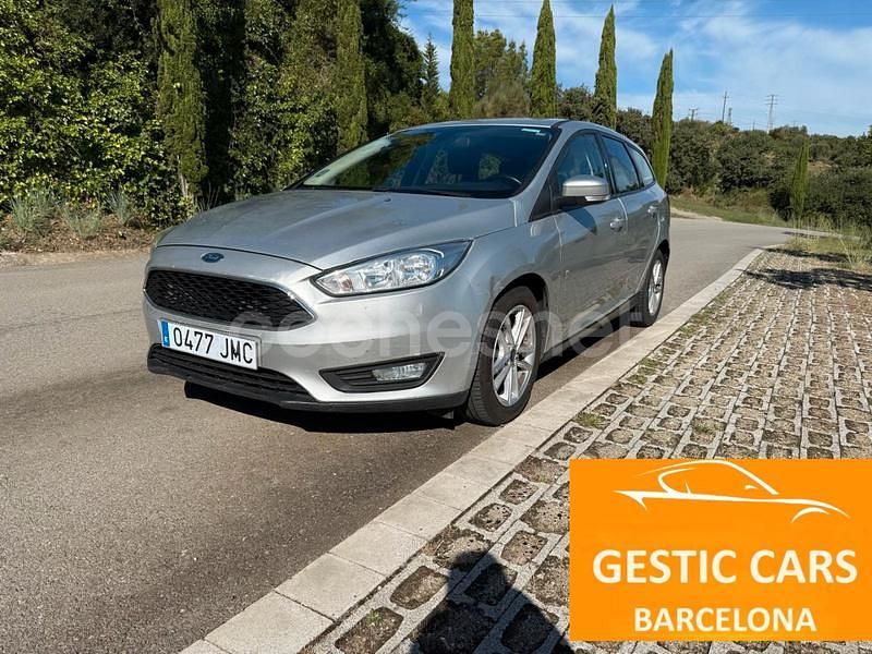 Usado Ford Focus Business Edition 125 CV (91 kW) 2016 Gris / plata Familiar