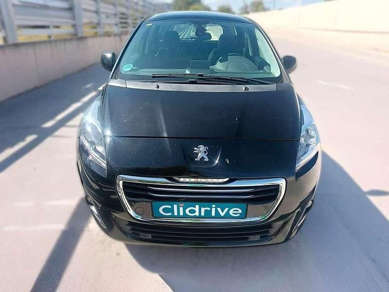 Usado Peugeot 5008 Allure 156 CV (114 kW) 2014 Negro Monovolumen