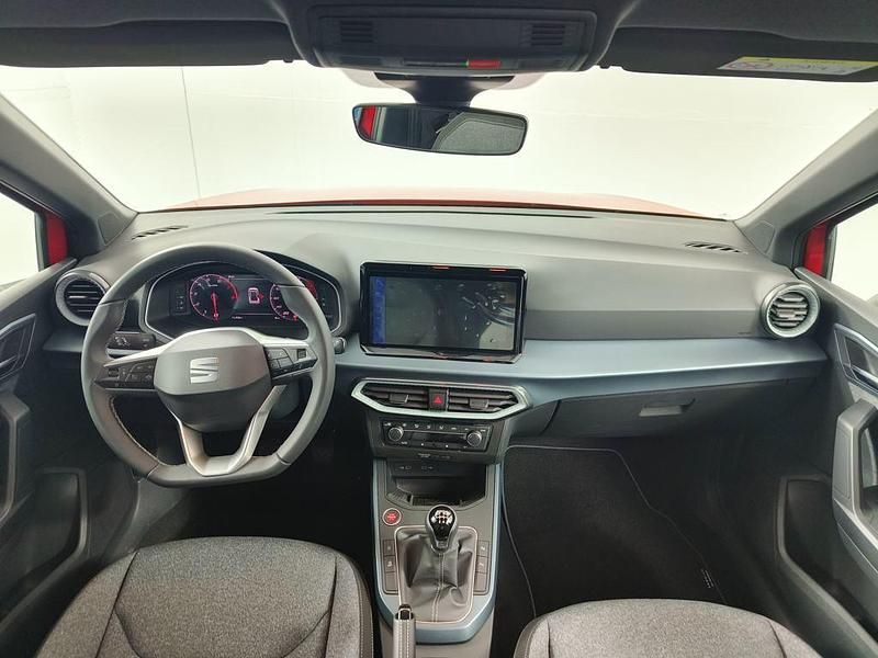 Usado Seat Arona Xperience 116 CV (85 kW) 2024 Rojo SUV