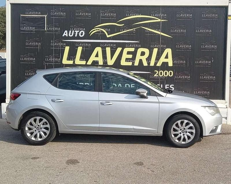 Usado Seat Leon ST Reference 105 CV (77 kW) 2014 Gris Familiar