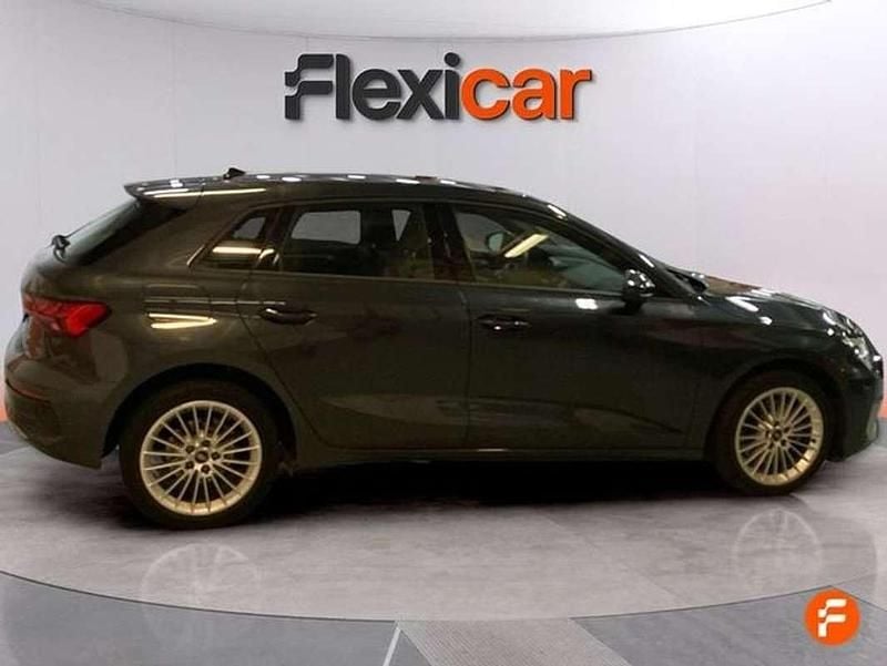 Usado Audi A3 Sportback Advanced 116 CV (85 kW) 2021 Gris Utilitario