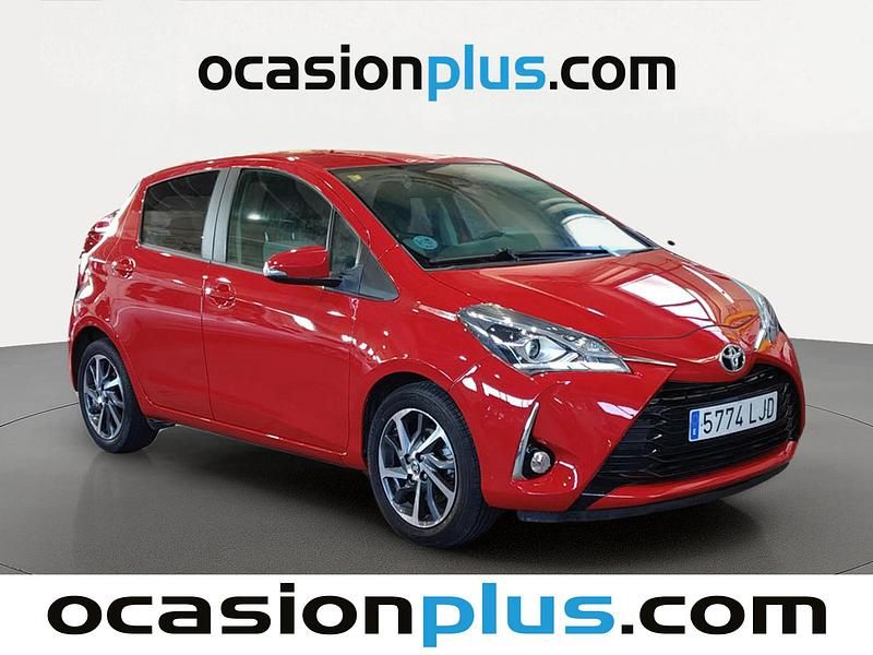 Usado Toyota Yaris Edition 111 CV (81 kW) 2020 Rojo