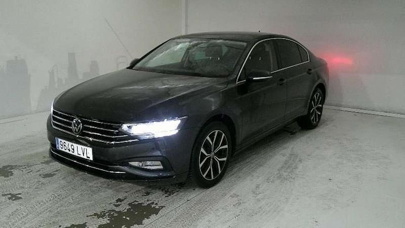 Gris Usado 2022 VW Passat Executive Berlina | 15.499 € (Buen precio) - Imagen 1/4