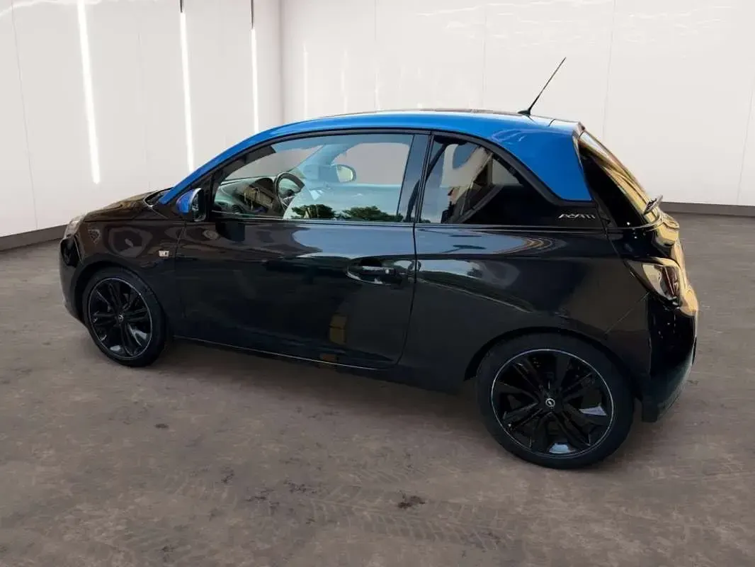 Usado Opel Adam Jam 87 CV (63 kW) 2015 Negro Utilitario