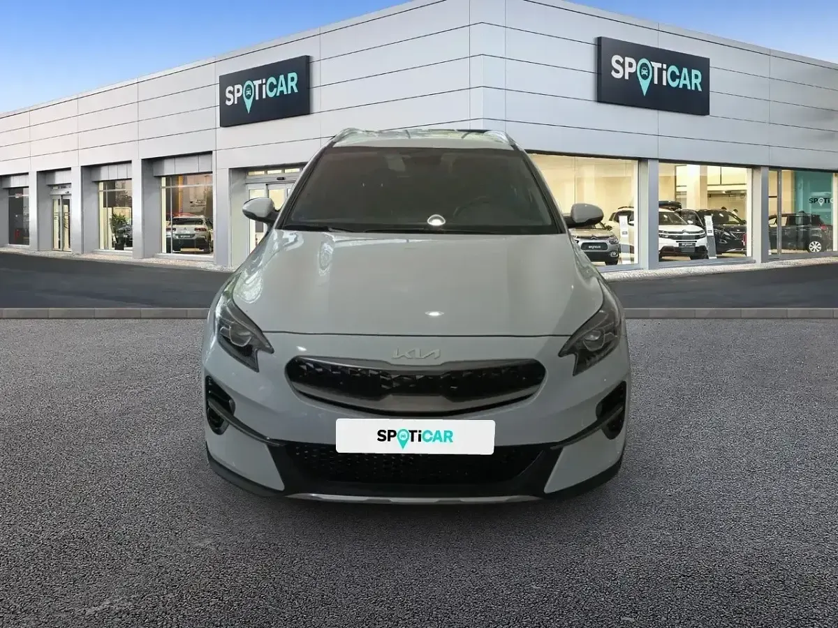 Usado Kia XCeed 141 CV (103 kW) 2022 Blanco SUV