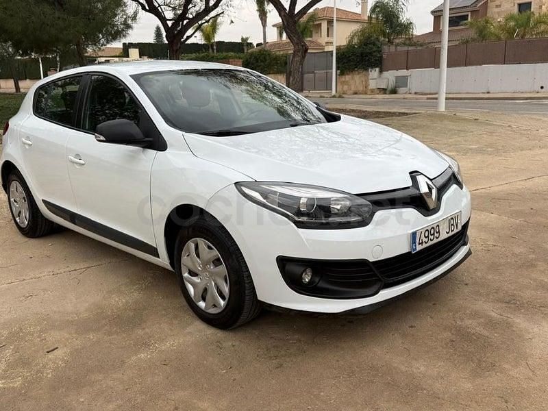 Usado Renault Mégane Intens 115 CV (84 kW) 2014 Blanco Berlina