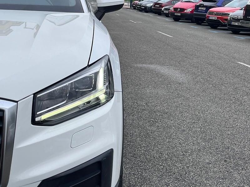 Usado Audi Q2 Advanced Plus 116 CV (85 kW) 2020 Blanco SUV