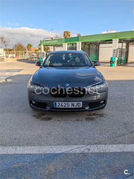 Usado BMW 118 143 CV (105 kW) 2014 Gris / plata Utilitario