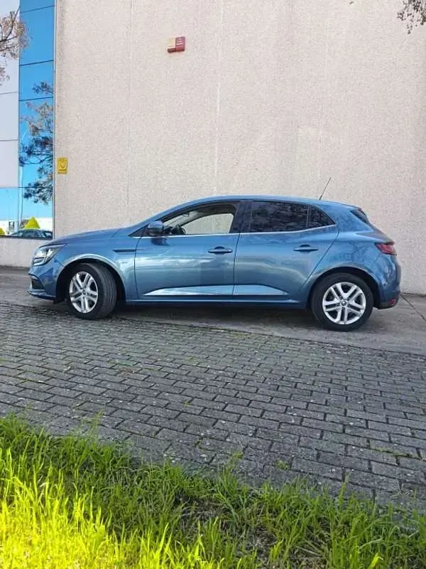 Usado Renault Mégane Bose Edition 110 CV (80 kW) 2016 Azul Utilitario