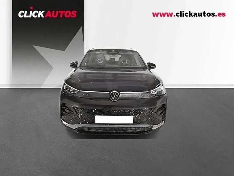 Usado VW Tiguan R-line 150 CV (110 kW) 2025 Negro SUV