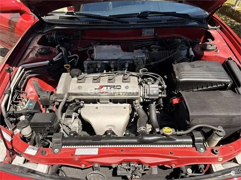 Usado Toyota Celica 115 CV (84 kW) 1999 Rojo Coupe