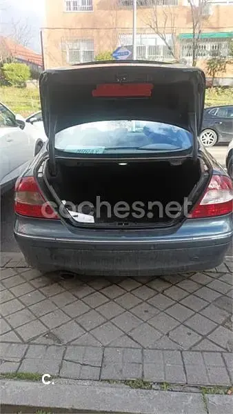 Usado Mercedes CLK200 Avantgarde 163 CV (119 kW) 2006 Gris / plata Coupe