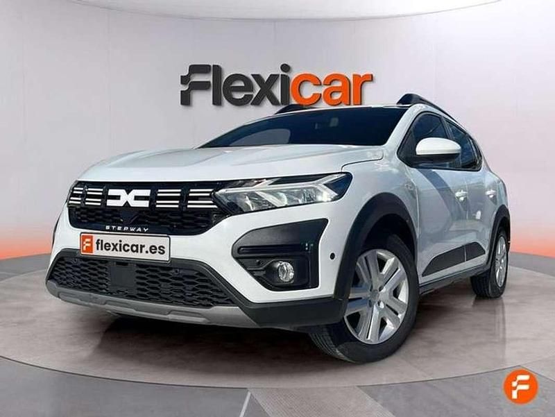 Usado Dacia Sandero Expression 91 CV (66 kW) 2024 Blanco Utilitario