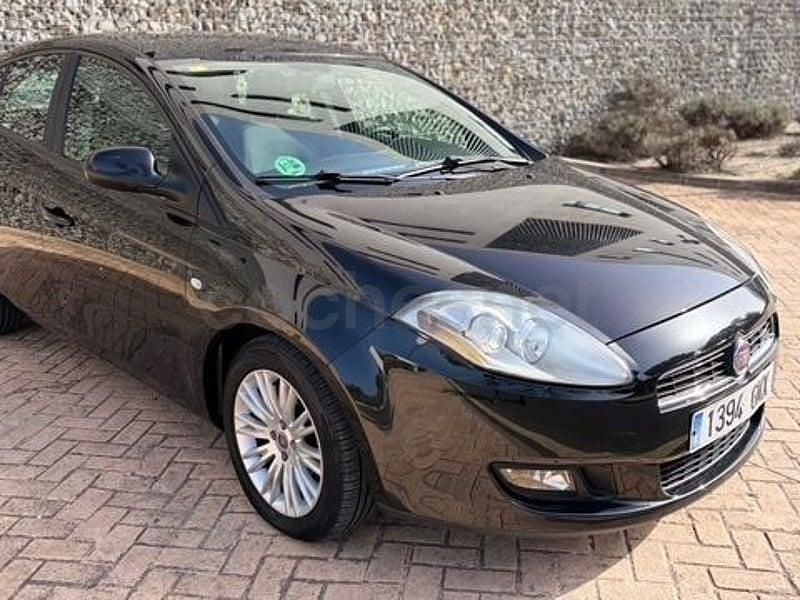 Usado Fiat Bravo Dynamic 120 CV (88 kW) 2009 Negro Utilitario