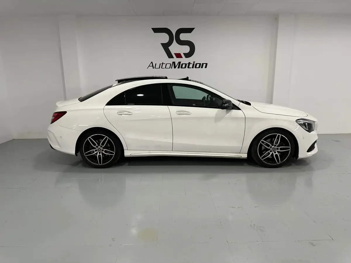 Usado Mercedes CLA220 170 CV (125 kW) 2018 Blanco Berlina