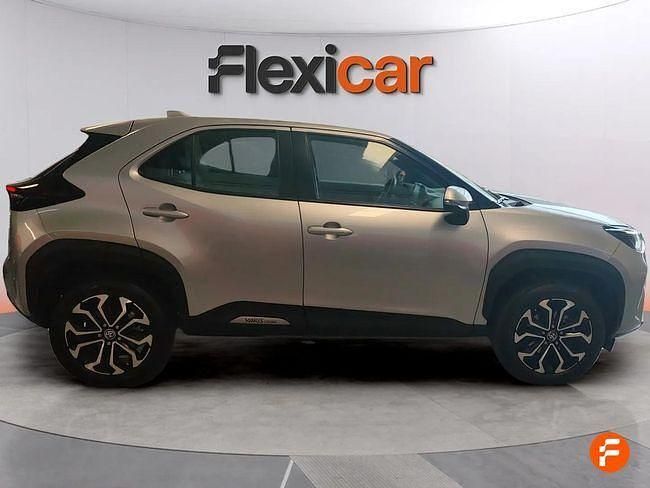 Usado Toyota Yaris Hybrid Active 116 CV (85 kW) 2024 Gris