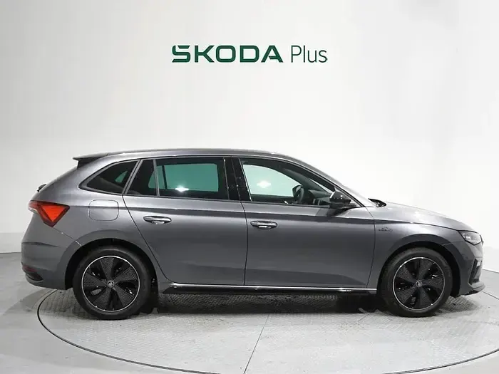 Nuevo Skoda Scala Monte Carlo 115 CV (84 kW) 2025 Gris Utilitario