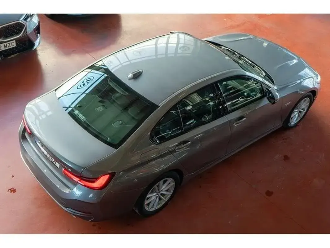 Usado BMW 320e Shadowline 204 CV (150 kW) 2024 Gris Berlina