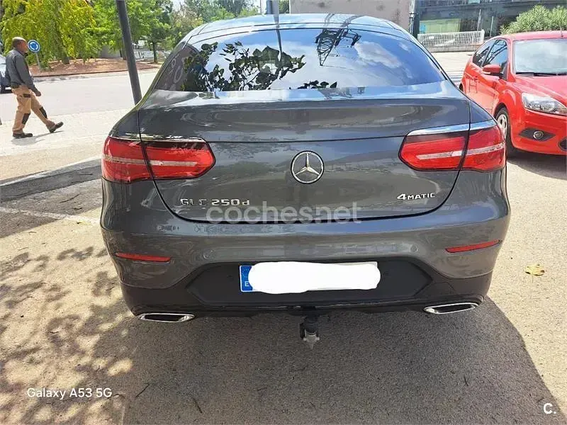 Usado Mercedes GLC250 204 CV (150 kW) 2018 Verde SUV