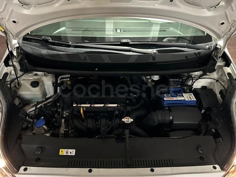 Usado Hyundai ix20 90 CV (66 kW) 2013 Blanco Utilitario