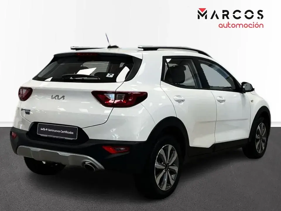 Usado Kia Stonic 84 CV (61 kW) 2022 SUV