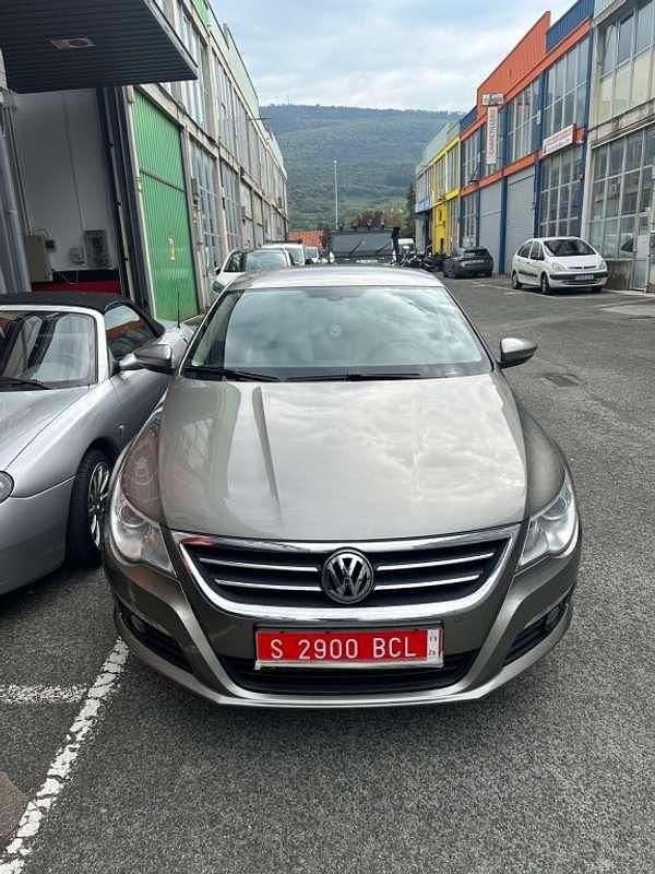 Marrón Usado 2009 VW CC Berlina | 12.900 € (Un poco caro) - Imagen 1/4