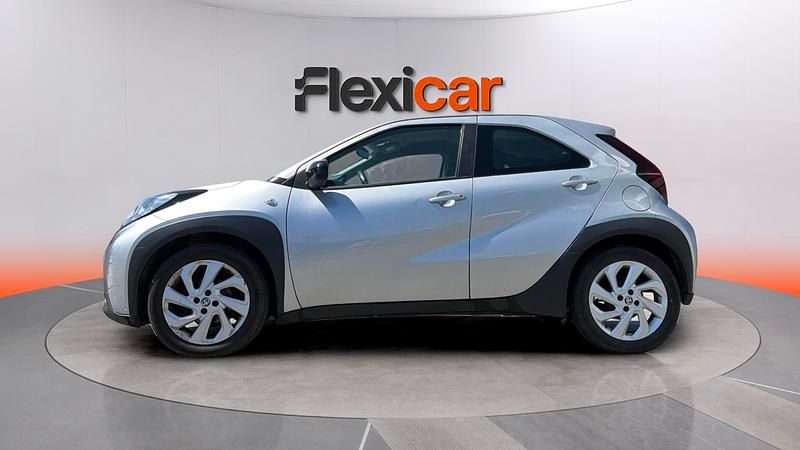 Usado Toyota Aygo X Play 72 CV (52 kW) 2024 Gris SUV