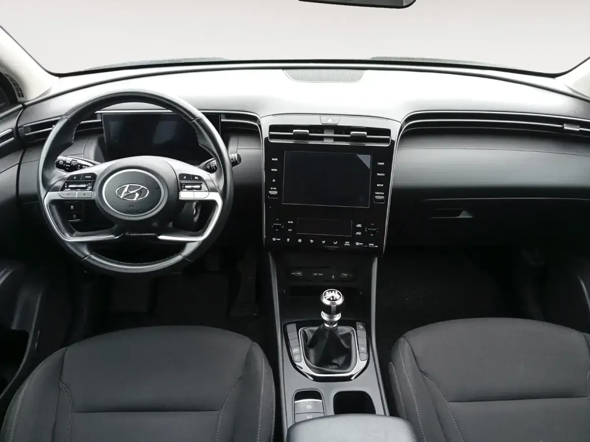Usado Hyundai Tucson 136 CV (100 kW) 2021 Negro SUV