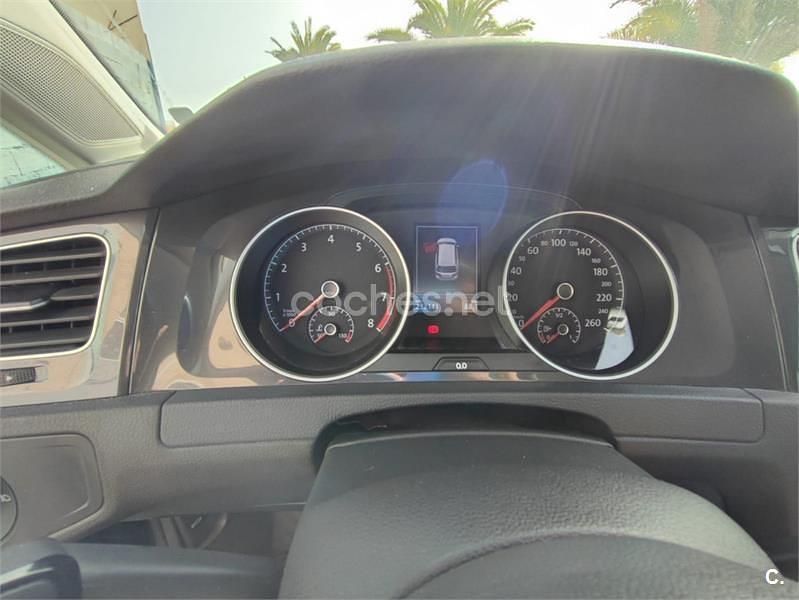 Negro Usado 2019 VW Golf VII Advance Familiar | 11.490 € (Caro) - Imagen 1/4