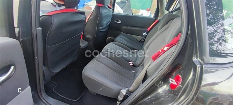 Usado Renault Scénic III Dynamique 105 CV (77 kW) 2009 Negro Monovolumen