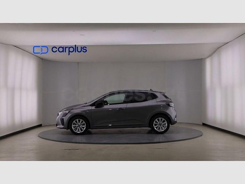 Usado Renault Clio V Evolution 100 CV (73 kW) 2025 Gris / plata Berlina