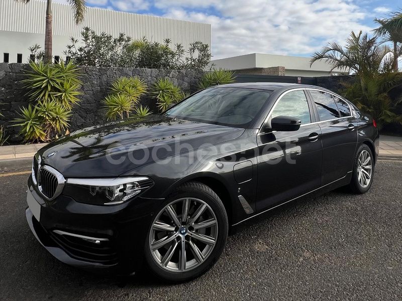Gris / plata Usado 2019 BMW 530e iPerformance Berlina | 29.500 € (Precio justo) - Imagen 1/4