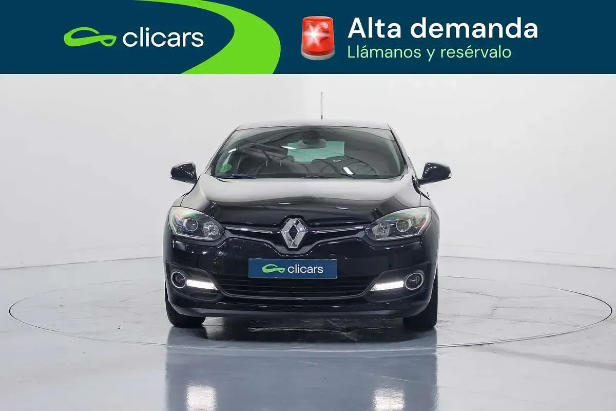 Usado Renault Mégane LIMITED 116 CV (85 kW) 2016 Negro Coupe