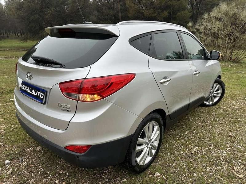 Usado Hyundai ix35 GLS 136 CV (100 kW) 2012 Plateado SUV