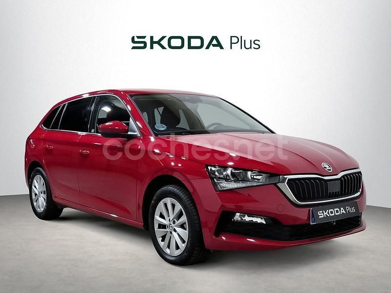 Rojo Usado 2023 Skoda 110 R Ambition Berlina | 17.490 € (Precio justo) - Imagen 1/4