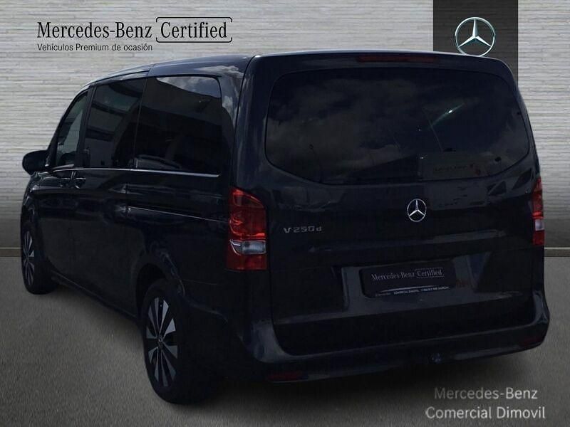 Usado Mercedes V250 190 CV (139 kW) 2023 Gris Monovolumen